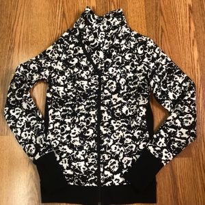 Lululemon sweatshirt